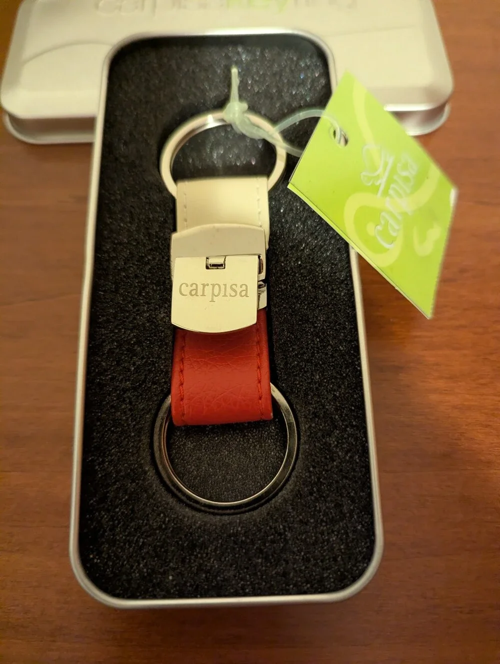 NEW Carpisa Double Leather Keyring with Branded Metal Clip. Orginal Case